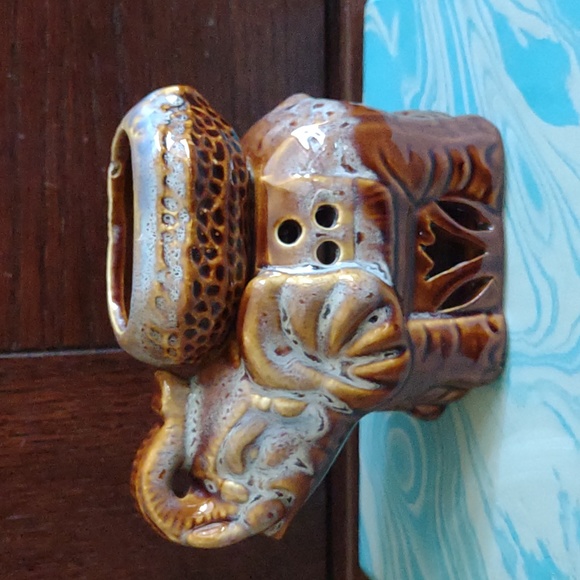 unbranded Other - Elephant Oil Wax Warmer